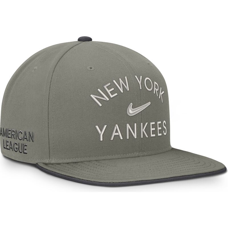nike-flat-brim-dri-fit-pro-structured-square-bill-new-york-yankees-mlb-green-snapback-cap nike-flat-brim-dri-fit-pro-structured-square-bill-new-york-yankees-mlb-green-snapback-cap