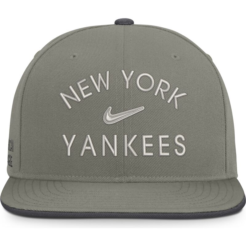 nike-flat-brim-dri-fit-pro-structured-square-bill-new-york-yankees-mlb-green-snapback-cap nike-flat-brim-dri-fit-pro-structured-square-bill-new-york-yankees-mlb-green-snapback-cap