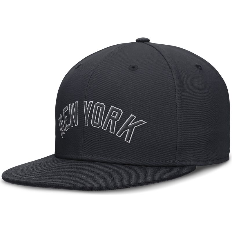 marineblaue-flache-fitted-kappe-dri-fit-true-structured-round-bill-der-new-york-yankees-mlb-von-nike