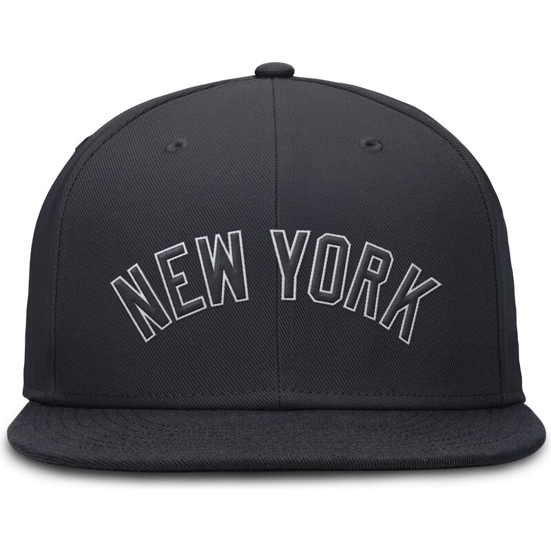sapkak-lapos-sotetkek-illesztett-dri-fit-true-structured-round-bill-new-york-yankees-mlb-nike