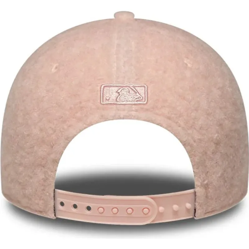 sapkak-ivelt-rozsaszin-snapback-rosa-9forty-m-crown-winter-borg-new-york-yankees-mlb-new-era