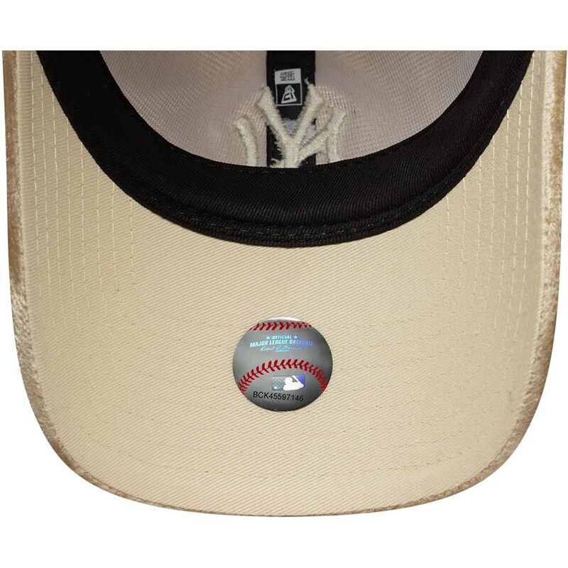sapkak-ivelt-bezs-allithato-9twenty-velour-new-york-yankees-mlb-new-era sapkak-ivelt-bezs-allithato-9twenty-velour-new-york-yankees-mlb-new-era