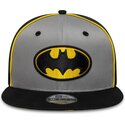 sapkak-lapos-szurke-snapback-gyereknek-9fifty-piping-batman-dc-comics-new-era