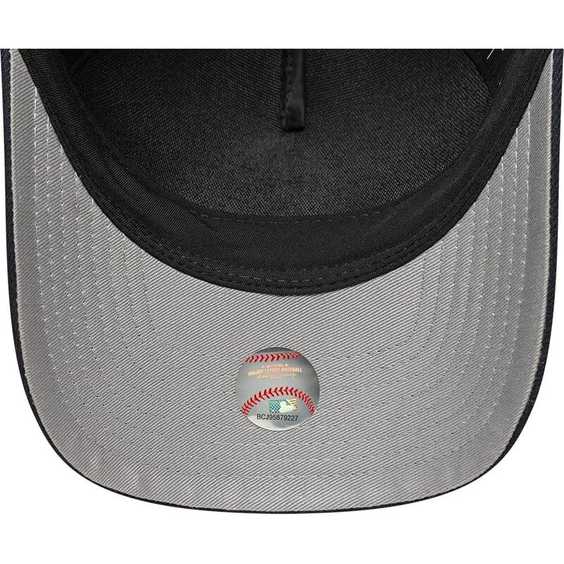 sapkak-ivelt-sotetkek-snapback-9forty-m-crown-a-frame-emblem-new-york-yankees-mlb-new-era sapkak-ivelt-sotetkek-snapback-9forty-m-crown-a-frame-emblem-new-york-yankees-mlb-new-era