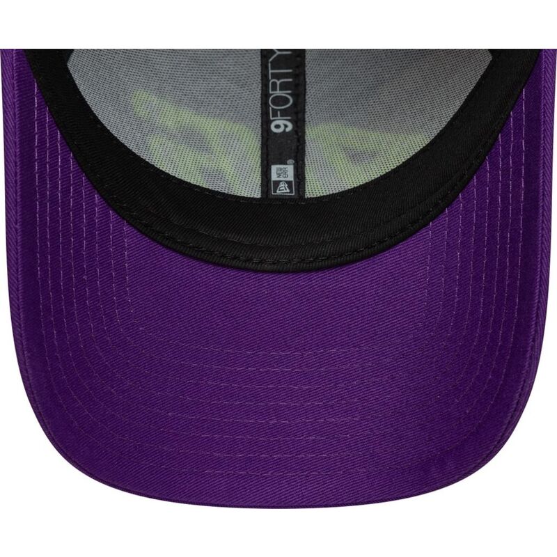 sapkak-ivelt-lila-allithato-9forty-wordmark-valentino-rossi-vr46-motogp-new-era