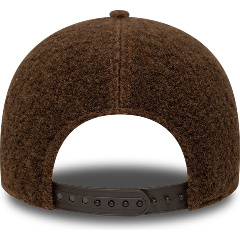 sapkak-ivelt-barna-snapback-9forty-winter-borg-new-york-yankees-mlb-new-era sapkak-ivelt-barna-snapback-9forty-winter-borg-new-york-yankees-mlb-new-era