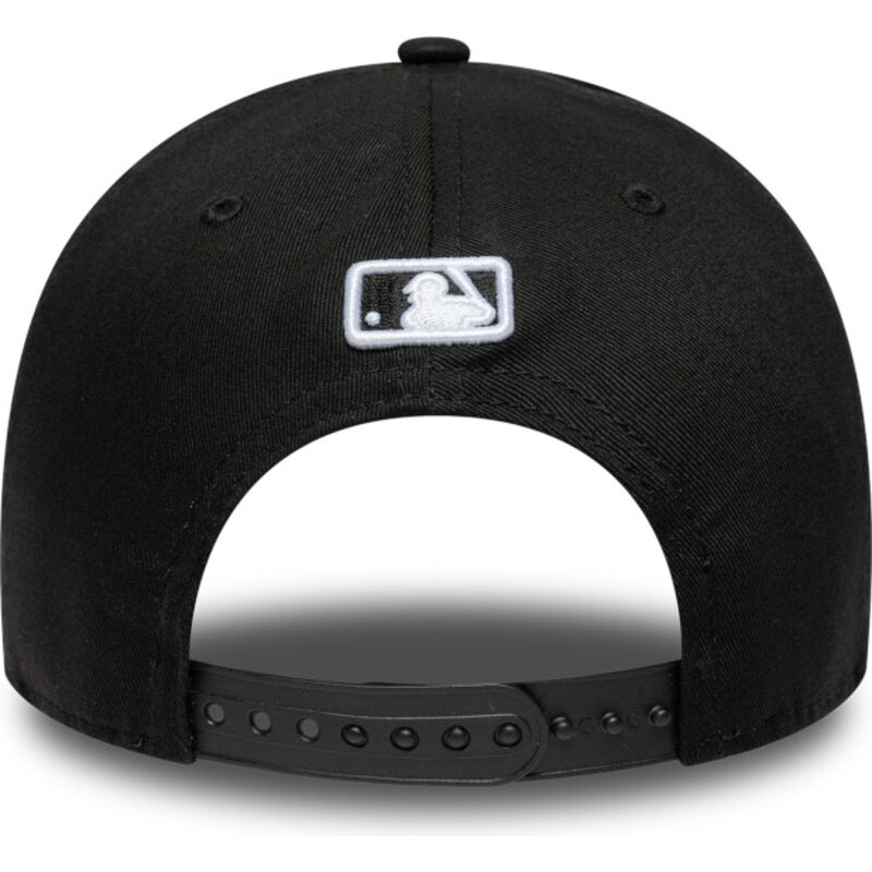 sapkak-ivelt-fekete-snapback-9forty-m-crown-new-york-yankees-mlb-new-era sapkak-ivelt-fekete-snapback-9forty-m-crown-new-york-yankees-mlb-new-era
