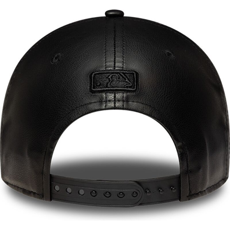 sapkak-ivelt-fekete-snapback-9forty-m-crown-pu-diamante-new-york-yankees-mlb-new-era
