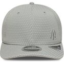 sapkak-ivelt-szurke-snapback-9seventy-stretch-snap-mesh-flawless-new-york-yankees-mlb-new-era