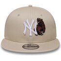 sapkak-lapos-bezs-snapback-9fifty-outdoor-icon-new-york-yankees-mlb-new-era
