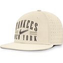sapkak-lapos-bezs-illesztett-dri-fit-true-structured-aero-bill-new-york-yankees-mlb-nike
