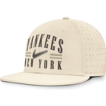 Sapkák lapos bézs illesztett Dri-Fit True Structured Aero Bill New York Yankees MLB Nike