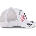 sapkak-ivelt-feher-snapback-9forty-m-crown-a-frame-all-over-new-york-yankees-mlb-new-era
