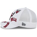 sapkak-ivelt-feher-snapback-9forty-m-crown-a-frame-all-over-chicago-bulls-nba-new-era