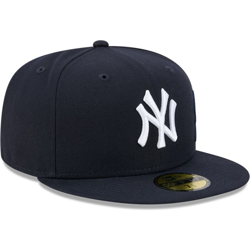 sapkak-lapos-sotetkek-illesztett-59fifty-side-script-new-york-yankees-mlb-new-era