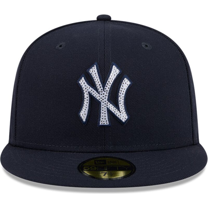 sapkak-lapos-sotetkek-illesztett-59fifty-rhinestone-badge-new-york-yankees-mlb-new-era sapkak-lapos-sotetkek-illesztett-59fifty-rhinestone-badge-new-york-yankees-mlb-new-era