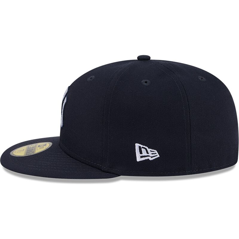 sapkak-lapos-sotetkek-illesztett-59fifty-rhinestone-badge-new-york-yankees-mlb-new-era sapkak-lapos-sotetkek-illesztett-59fifty-rhinestone-badge-new-york-yankees-mlb-new-era