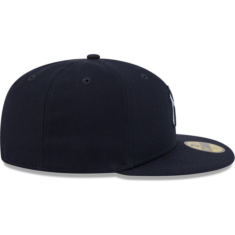 sapkak-lapos-sotetkek-illesztett-59fifty-rhinestone-badge-new-york-yankees-mlb-new-era sapkak-lapos-sotetkek-illesztett-59fifty-rhinestone-badge-new-york-yankees-mlb-new-era