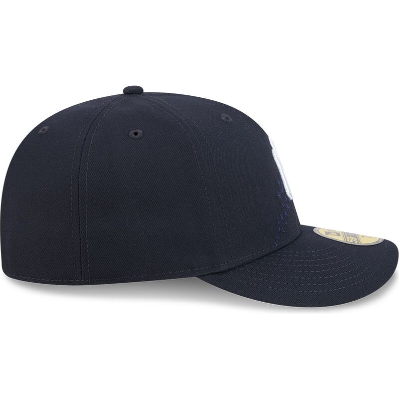 sapkak-ivelt-sotetkek-illesztett-59fifty-pin-na-lifestyle-f1-new-york-yankees-mlb-new-era sapkak-ivelt-sotetkek-illesztett-59fifty-pin-na-lifestyle-f1-new-york-yankees-mlb-new-era