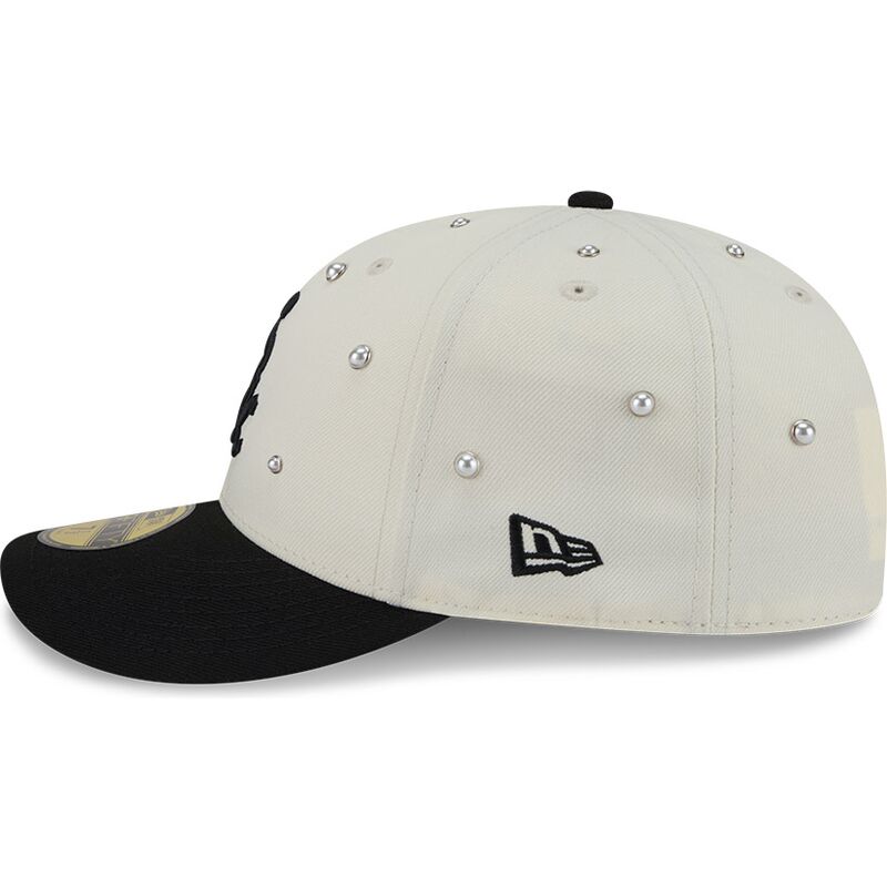 sapkak-ivelt-bezs-illesztett-59fifty-beads-na-lifestyle-f1-chicago-white-sox-mlb-new-era