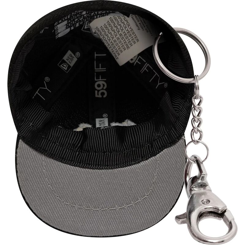 kiegeszitok-fekete-llavero-mini-cap-keychain-new-era