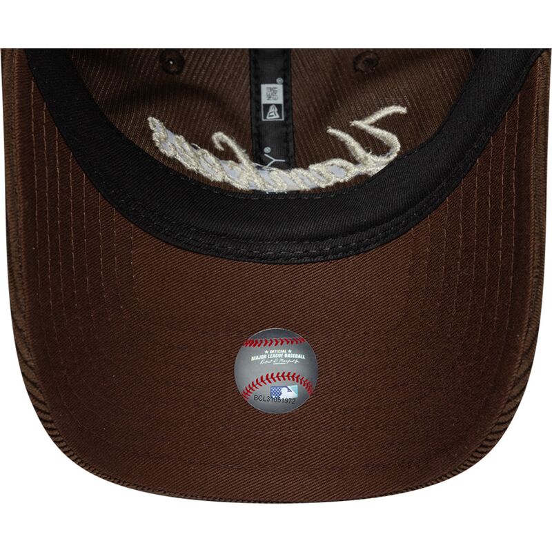 sapkak-ivelt-barna-allithato-9twenty-cord-script-new-york-yankees-mlb-new-era
