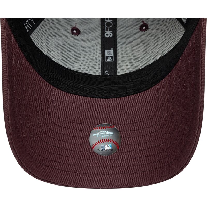 sapkak-ivelt-piros-allithato-9forty-league-essential-new-york-yankees-mlb-new-era sapkak-ivelt-piros-allithato-9forty-league-essential-new-york-yankees-mlb-new-era