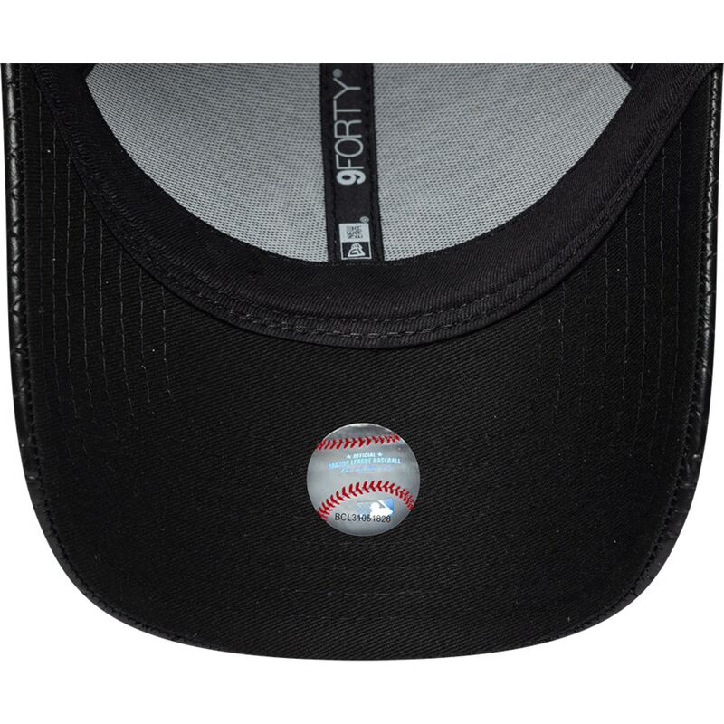 sapkak-ivelt-fekete-snapback-9forty-pu-weave-new-york-yankees-mlb-new-era