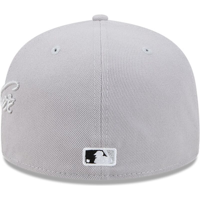 sapkak-lapos-szurke-illesztett-59fifty-side-script-chicago-white-sox-mlb-new-era