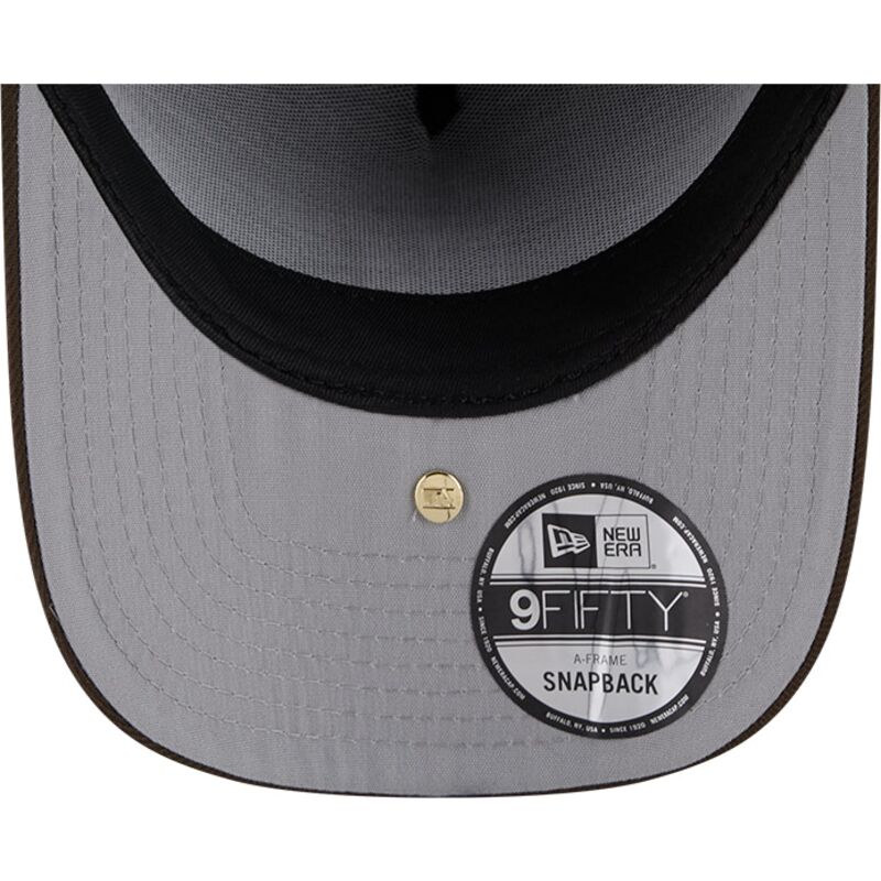 sapkak-ivelt-barna-snapback-9fifty-a-frame-precurved-visor-pin-new-york-yankees-mlb-new-era