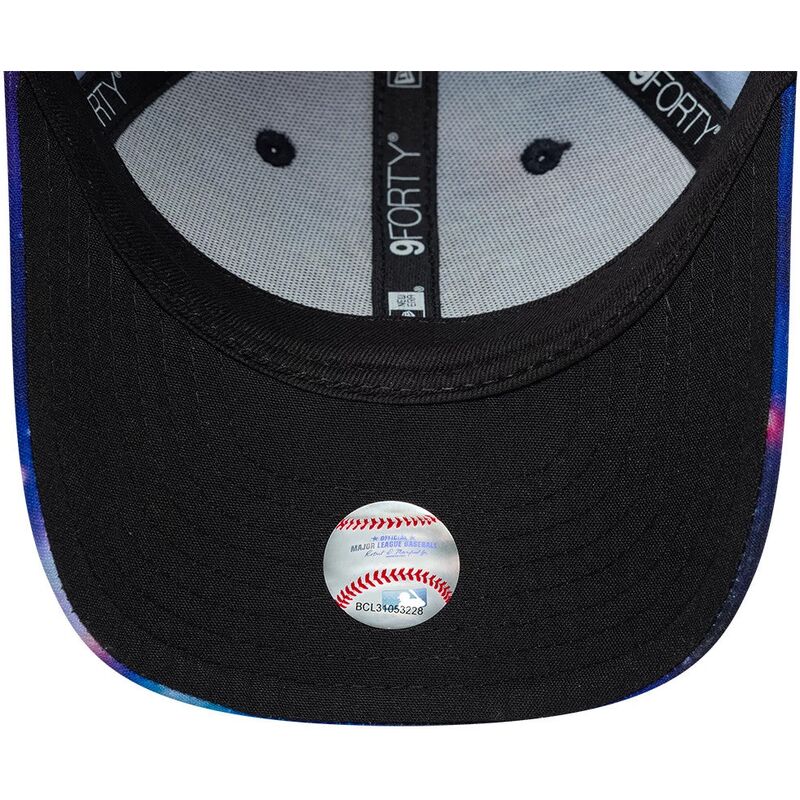 sapkak-ivelt-tobbszinu-snapback-gyereknek-9forty-all-over-print-space-new-york-yankees-mlb-new-era sapkak-ivelt-tobbszinu-snapback-gyereknek-9forty-all-over-print-space-new-york-yankees-mlb-new-era