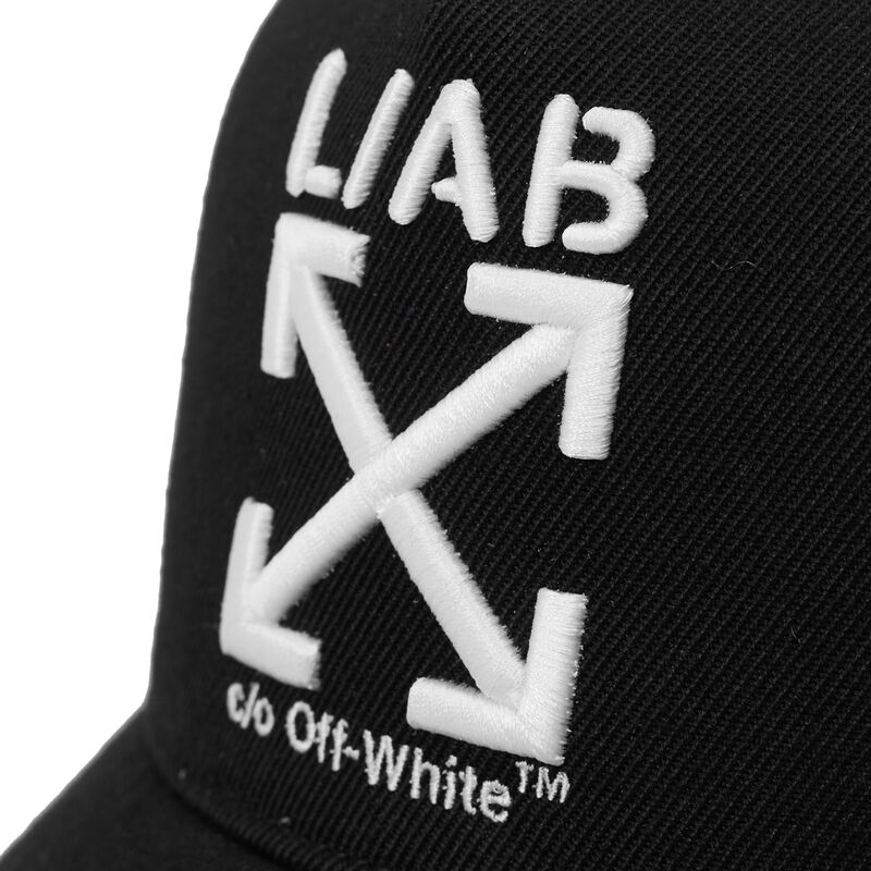sapkak-ivelt-fekete-allithato-clamp-arrows-twill-l-ab-c-o-off-white