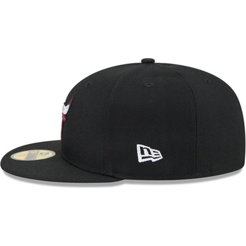 sapkak-lapos-fekete-illesztett-59fifty-rhinestone-badge-chicago-bulls-nba-new-era sapkak-lapos-fekete-illesztett-59fifty-rhinestone-badge-chicago-bulls-nba-new-era