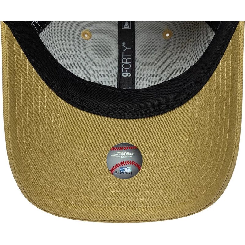 sapkak-ivelt-khaki-allithato-9forty-league-essential-new-york-yankees-mlb-new-era