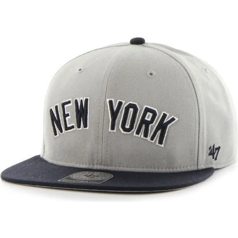 sapkak-lapos-szurke-snapback-lateral-new-york-yankees-mlb-47-brand