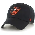 schwarze-kappe-mit-gebogenem-schirm-und-frontlogo-der-mlb-baltimore-orioles-von-47-brand